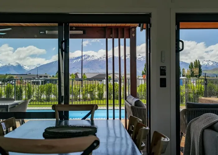 Mountain Oasis - & Pool Vakantiehuis *