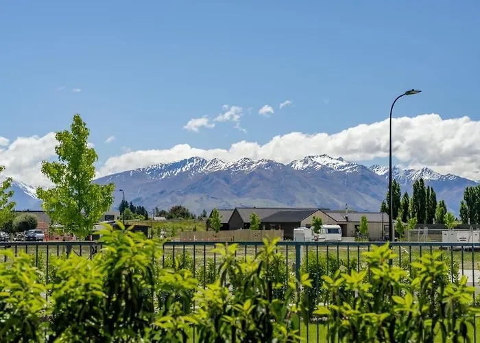 Mountain Oasis - & Pool Vakantiehuis *