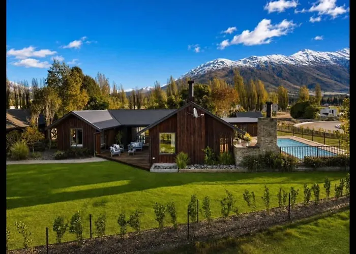 Vakantiehuis Mountain Oasis - & Pool *